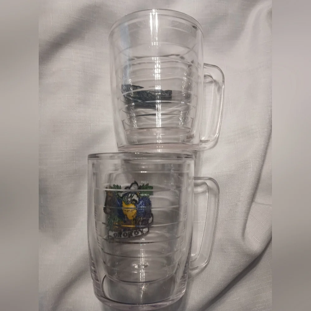 2 Tervis Mugs Parrot Pirate & Gator